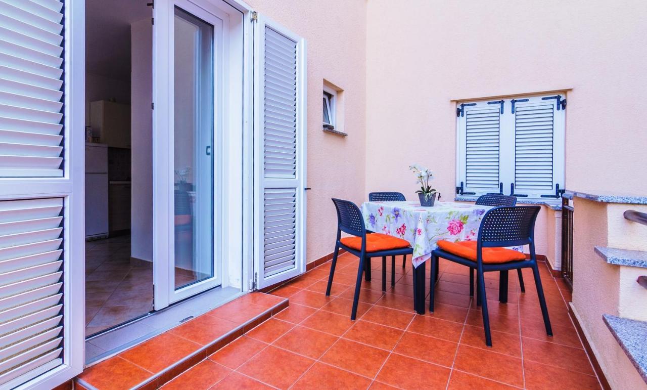 Apartments Nicole Pula Rum bild