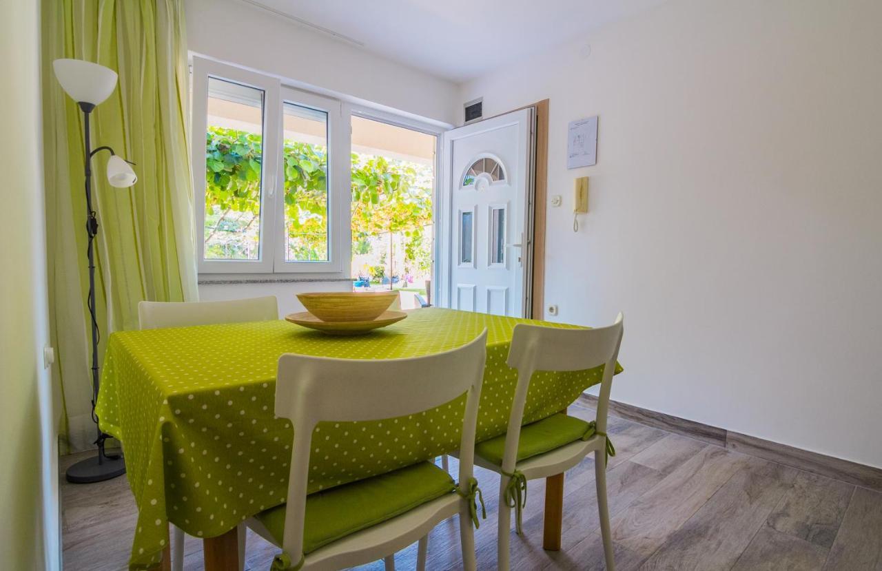Apartments Nicole Pula Rum bild